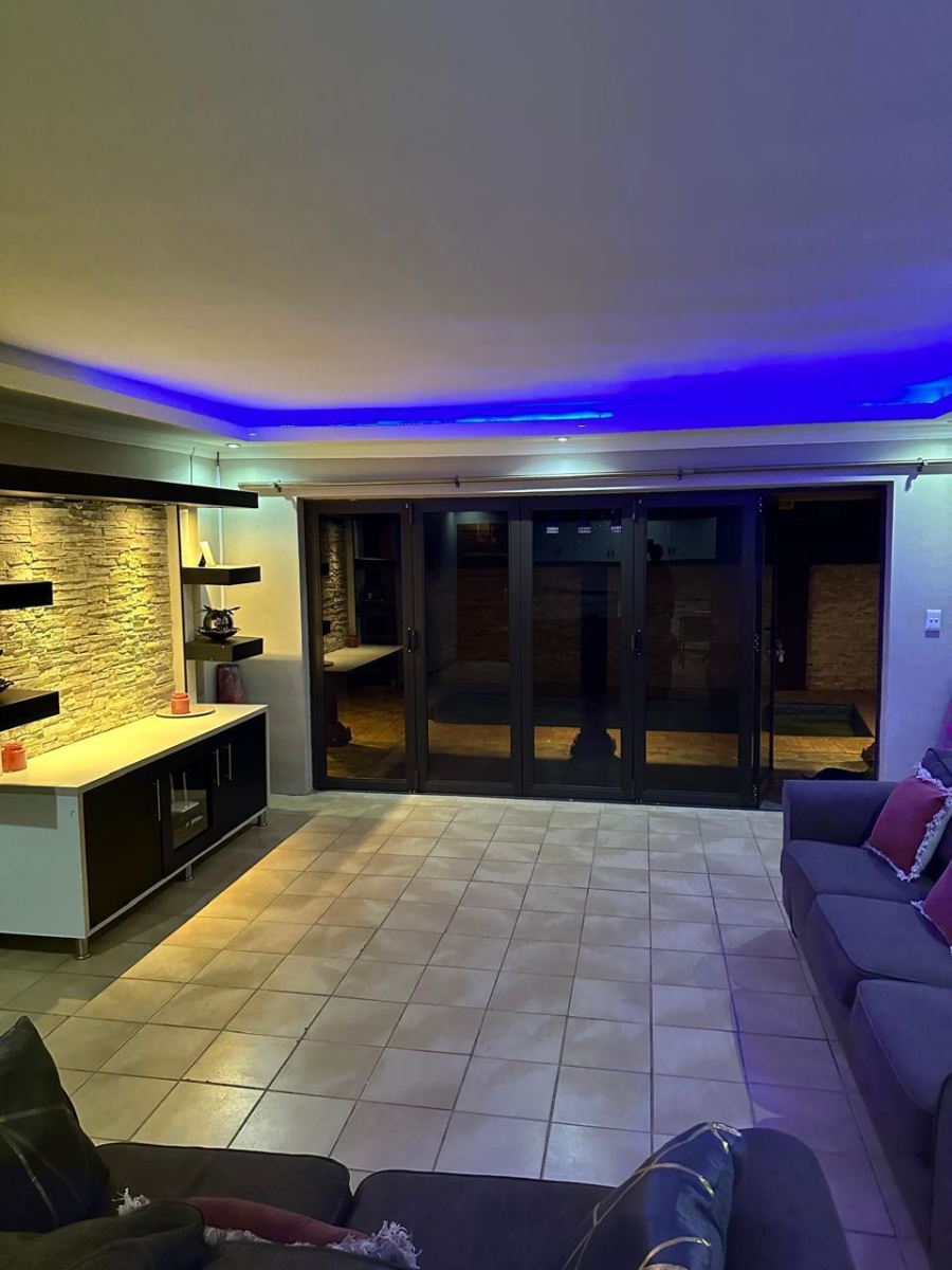 3 Bedroom Property for Sale in Kuruman Northern Cape